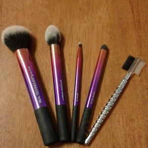 Makeup brushes